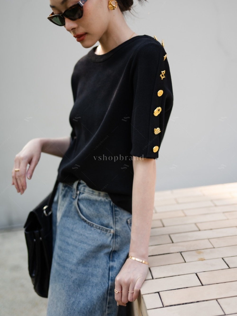 Bijoux Buttons Sweater - Picture 6 of 7